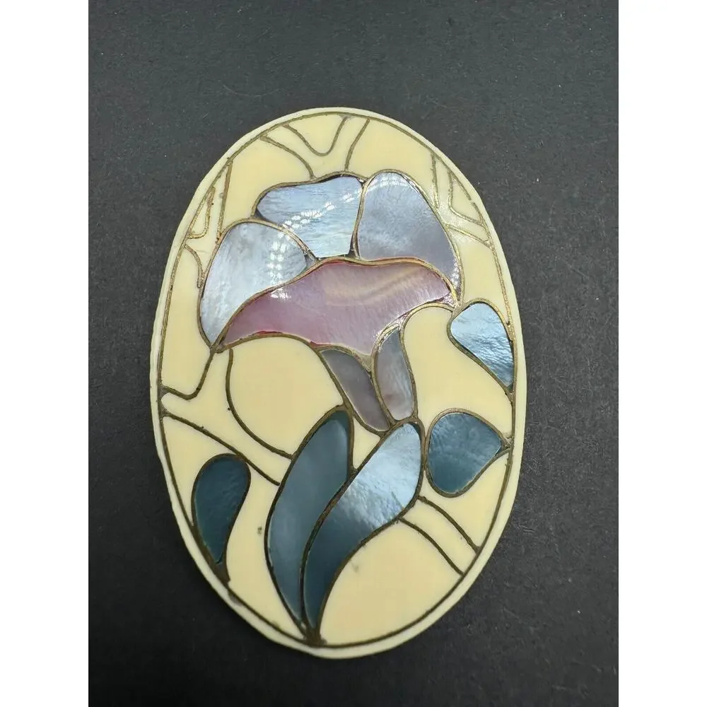 Vintage Mother of Pearl Abalone Shell Inlay Flower Oval Brooch Pin 2.4